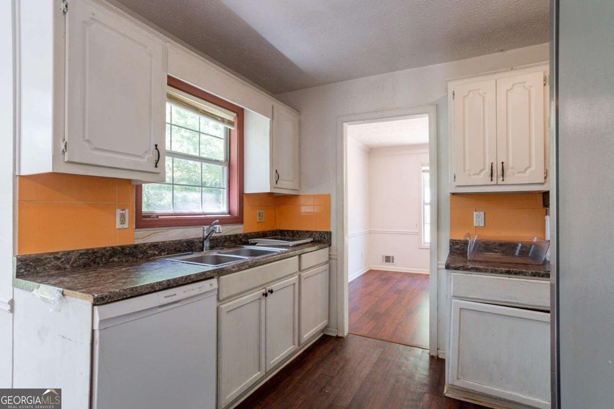 101 Valleydale Drive Stockbridge - 3
