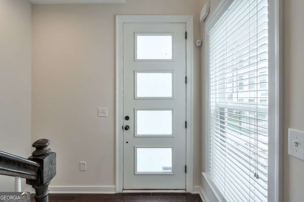 2032 Holtz Lane Atlanta - 3