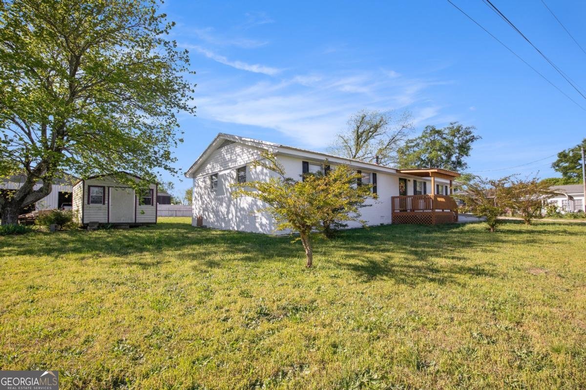 40 Kingston Drive Comer - 1