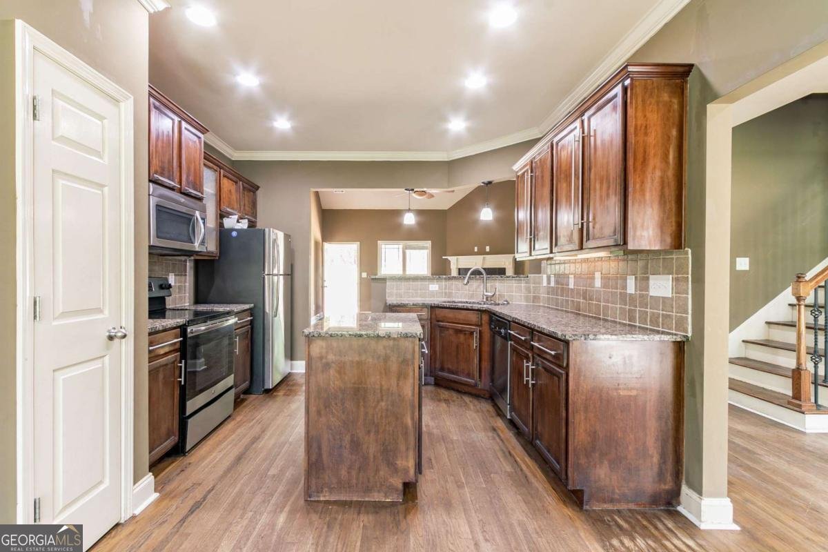 100 Hickory Drive Stockbridge - 4