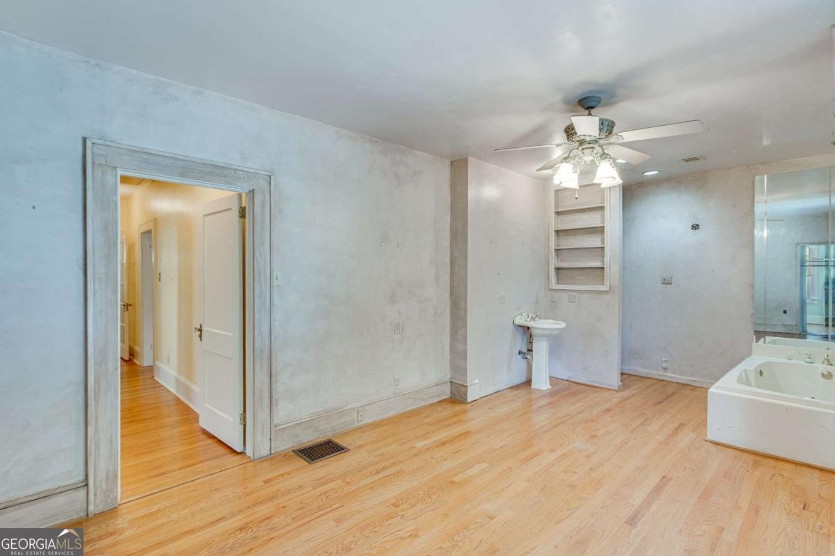 1631 Riverside Drive Gainesville - 50