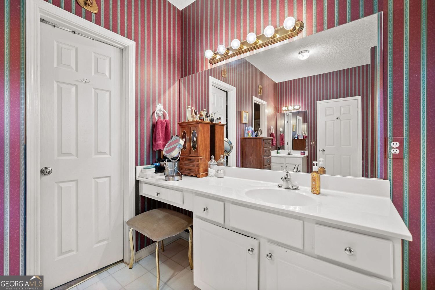 614 Springharbor Drive Woodstock - 28