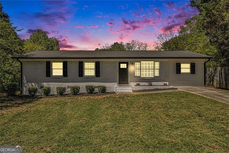 2804 CAROLYN Drive Smyrna - 2