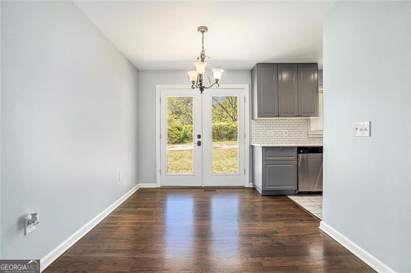 2804 CAROLYN Drive Smyrna - 7