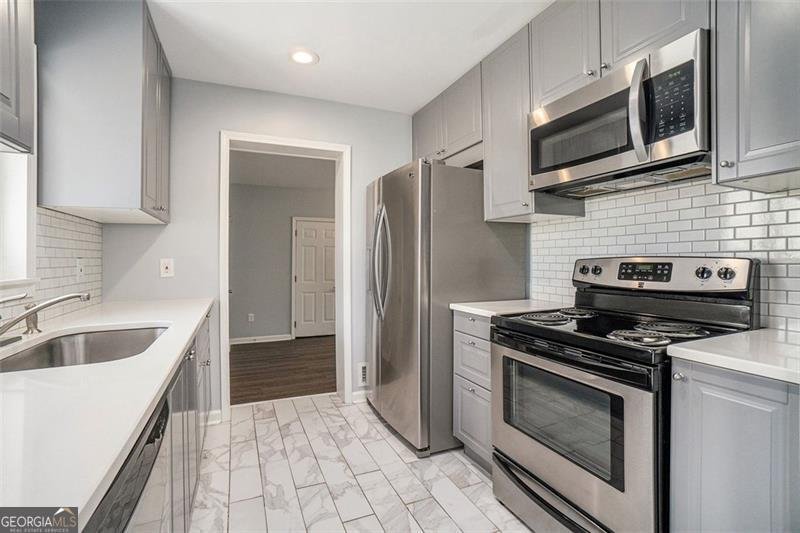 2804 CAROLYN Drive Smyrna - 8
