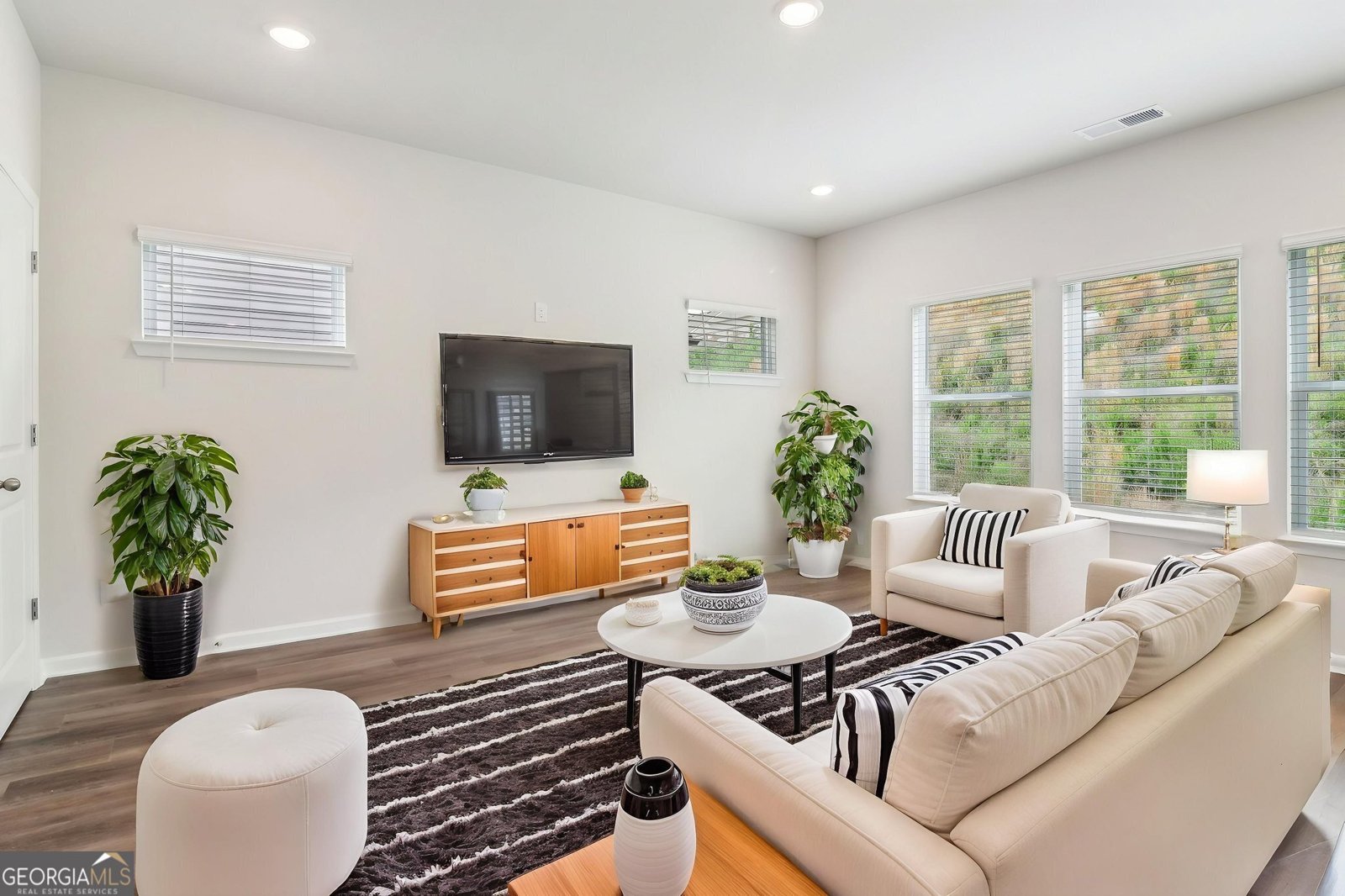 2762 Aralynn Way College Park - 10