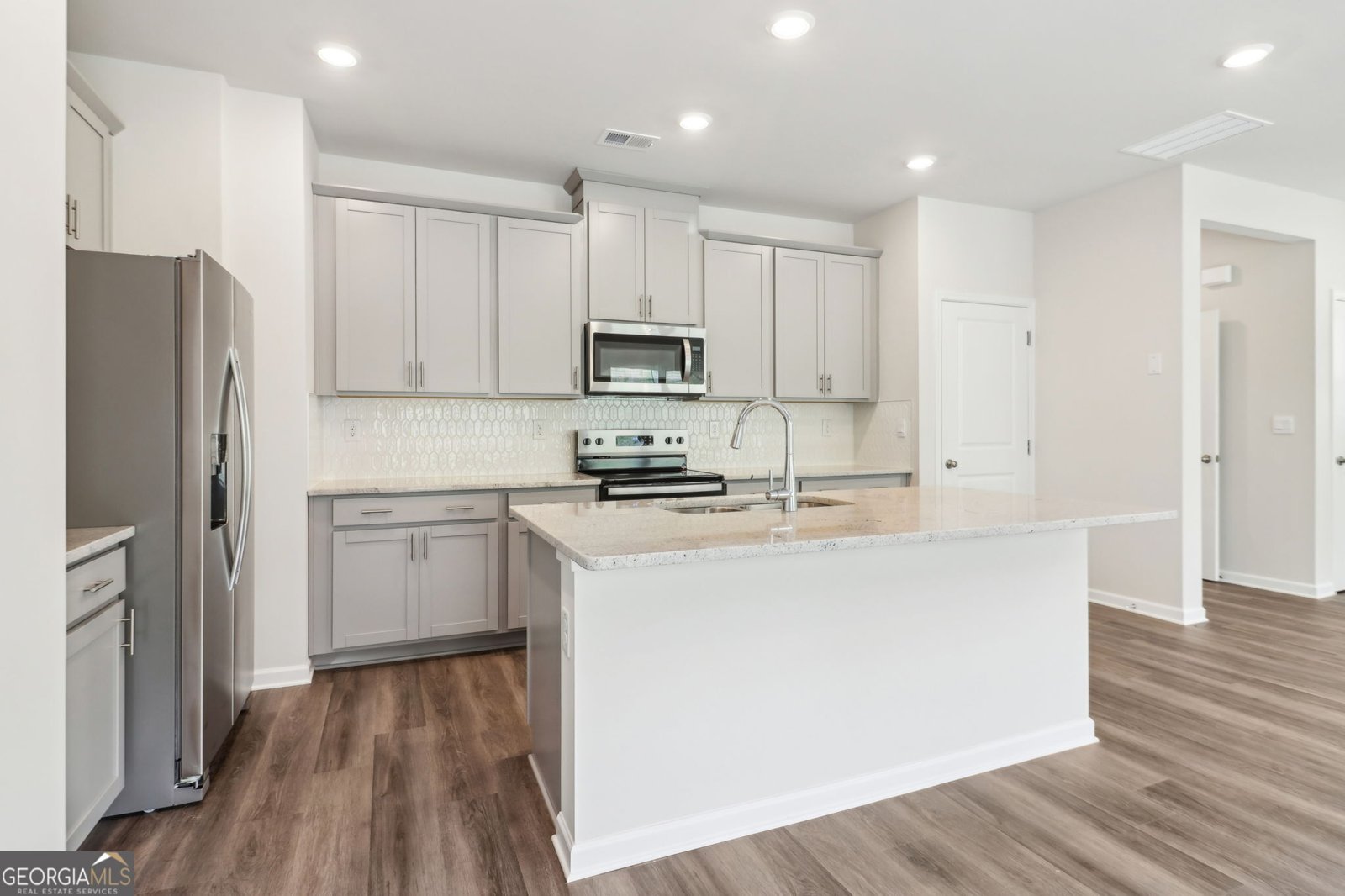 2762 Aralynn Way College Park - 19