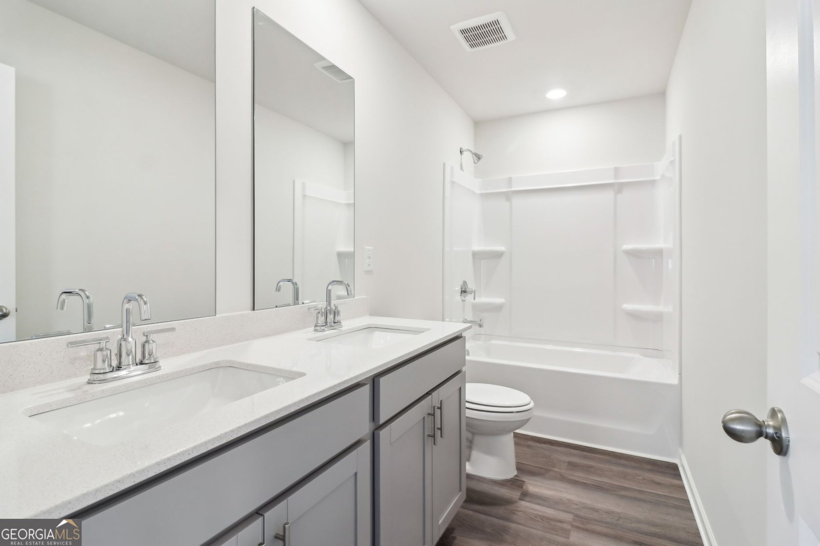 2762 Aralynn Way College Park - 27