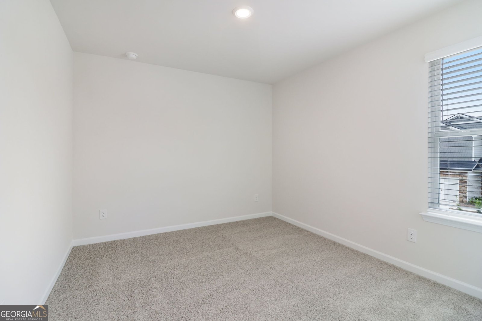 2762 Aralynn Way College Park - 32