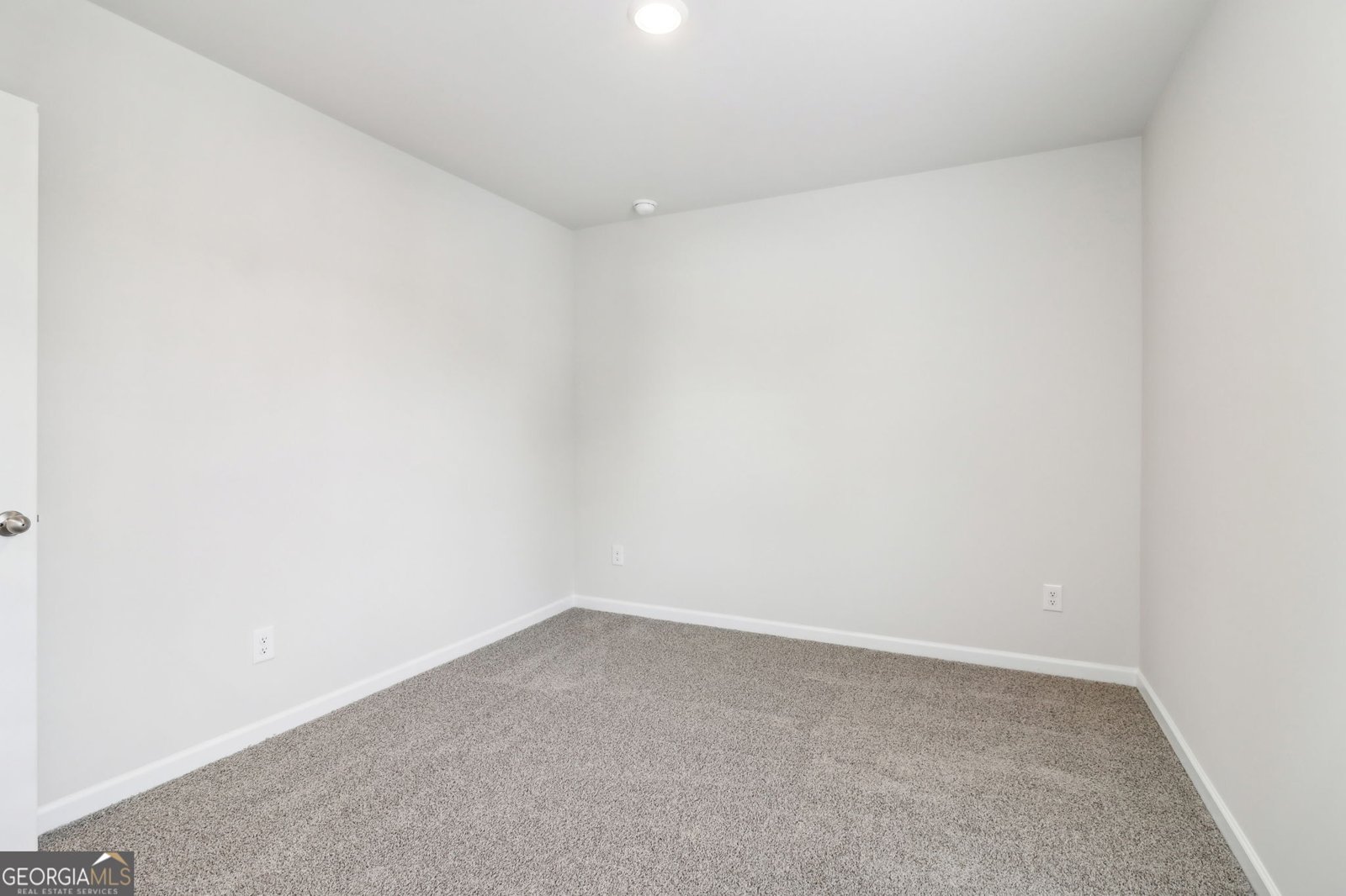 2762 Aralynn Way College Park - 35