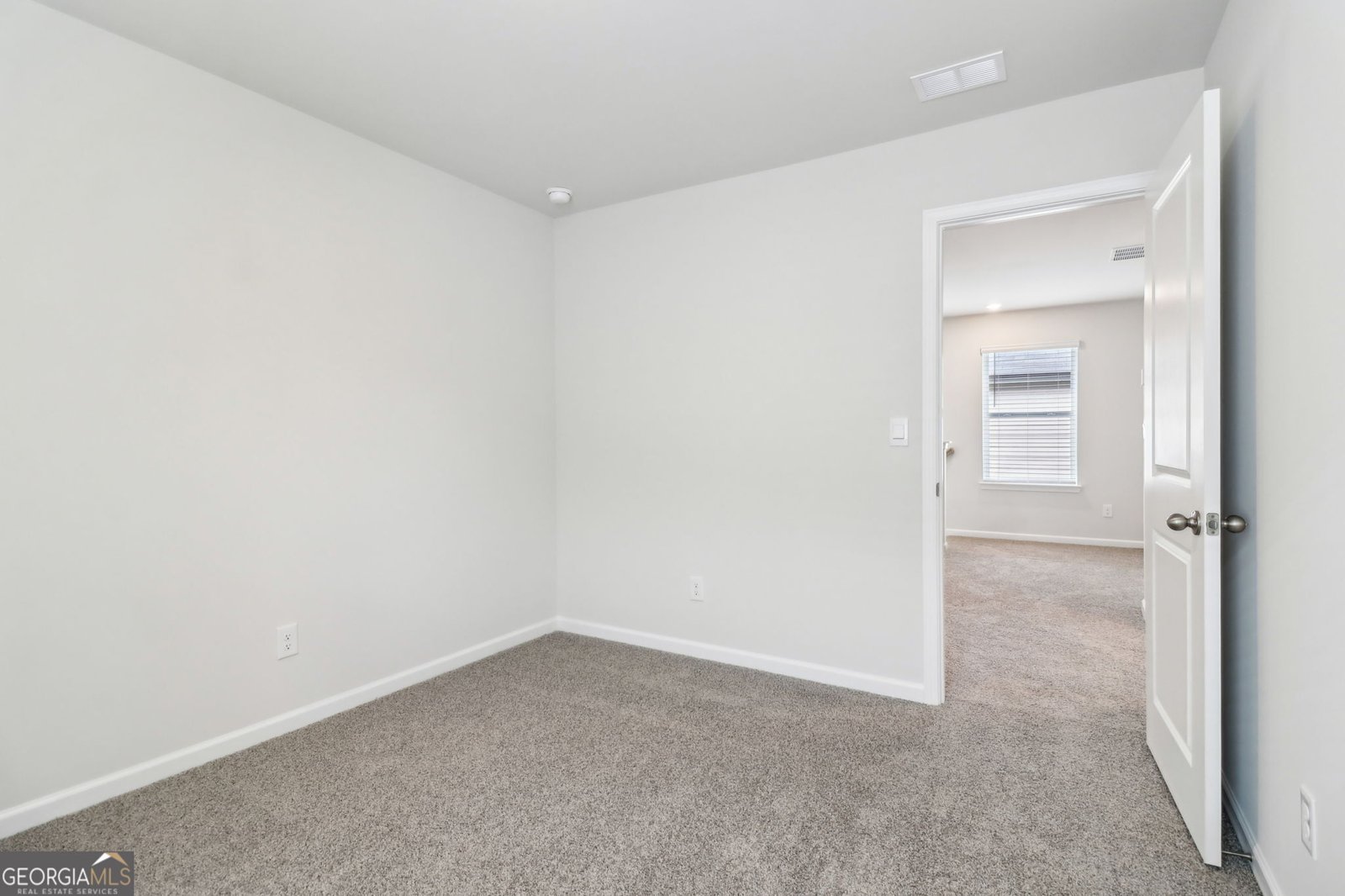 2762 Aralynn Way College Park - 36