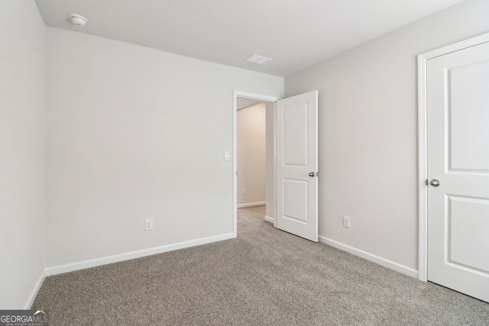 2762 Aralynn Way College Park - 37