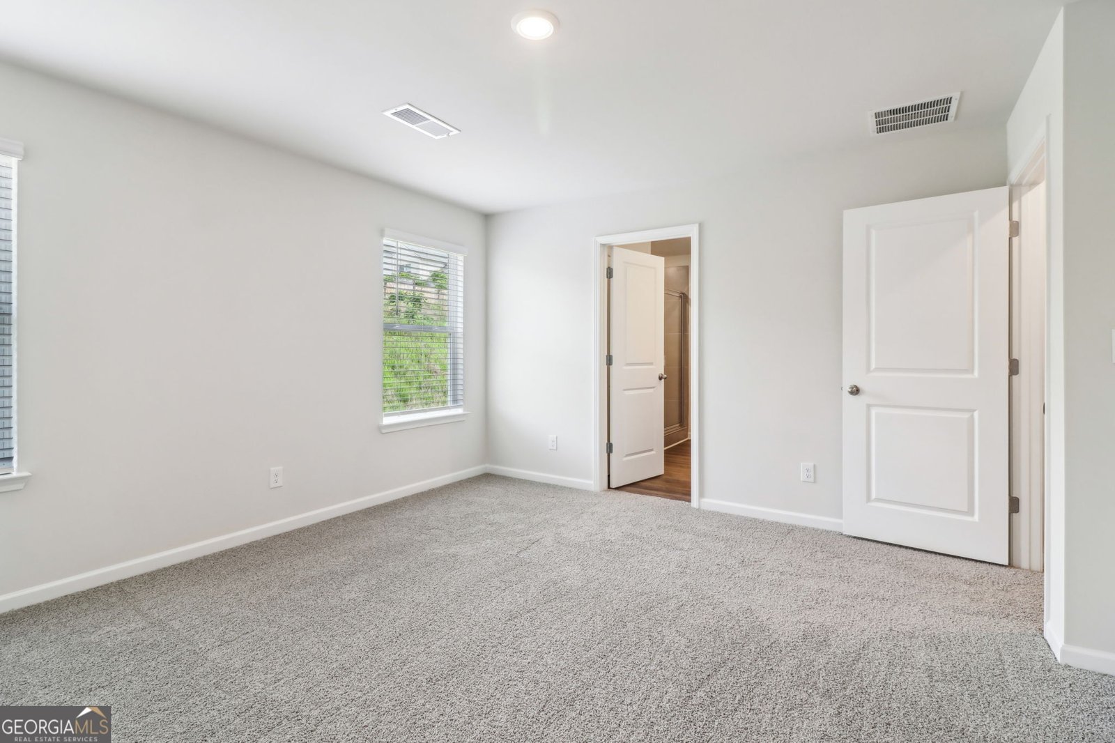 2762 Aralynn Way College Park - 41