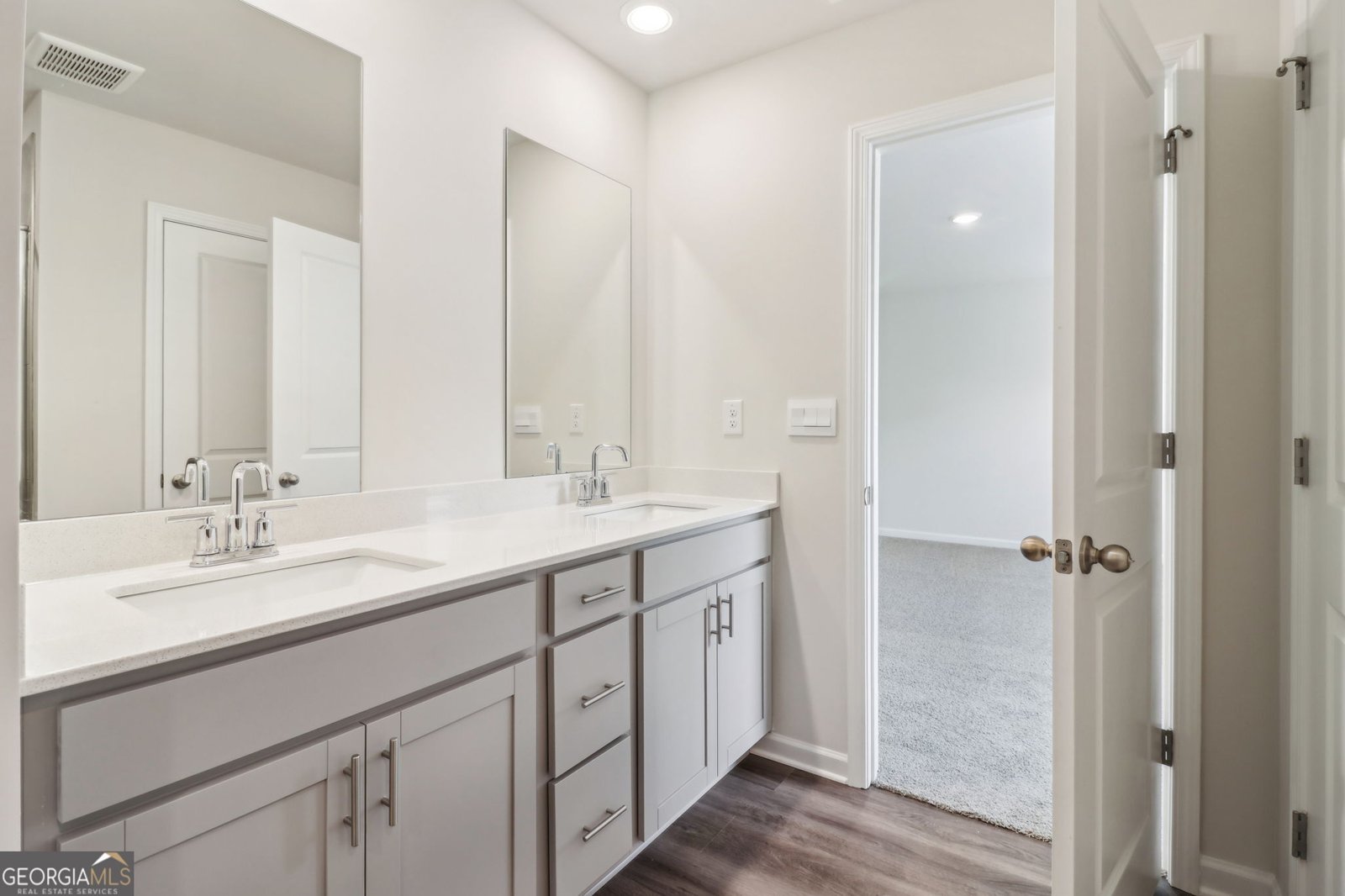 2762 Aralynn Way College Park - 48