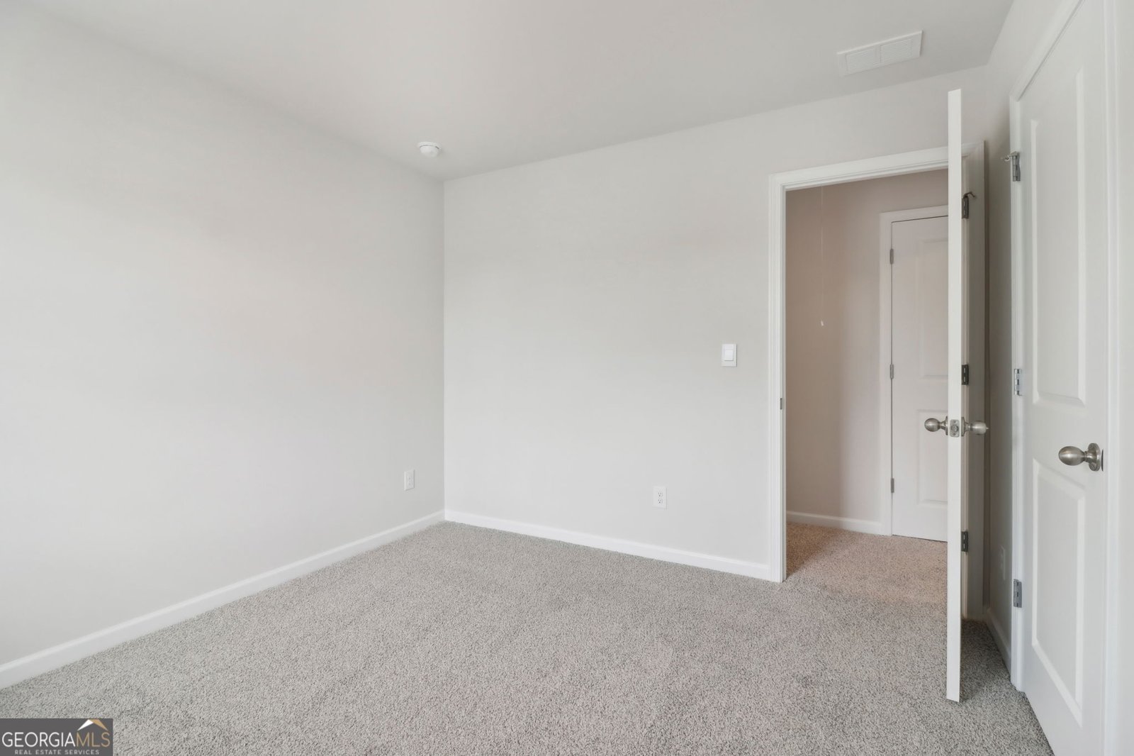 2764 Aralynn Way College Park - 38