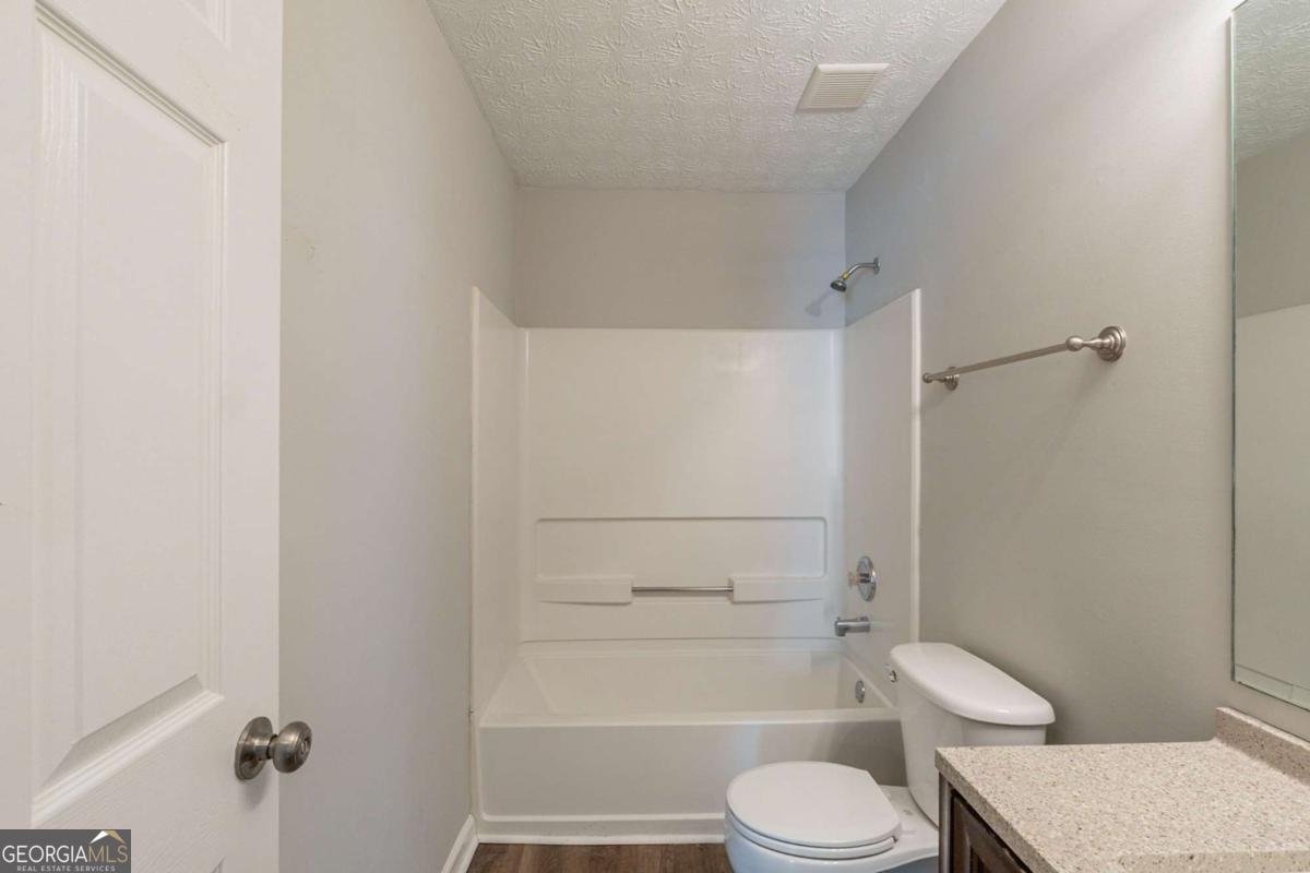 6205 Leverett Drive Lithonia - 17