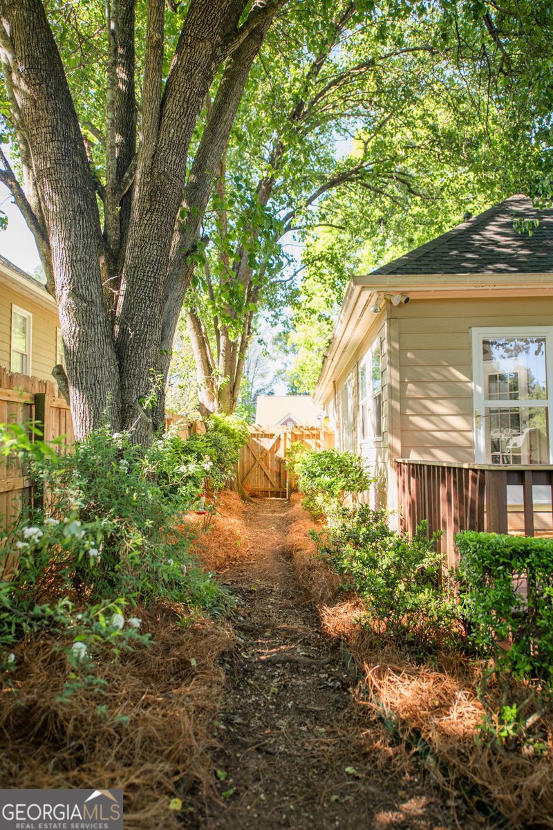 305 Ashville Court Macon - 41