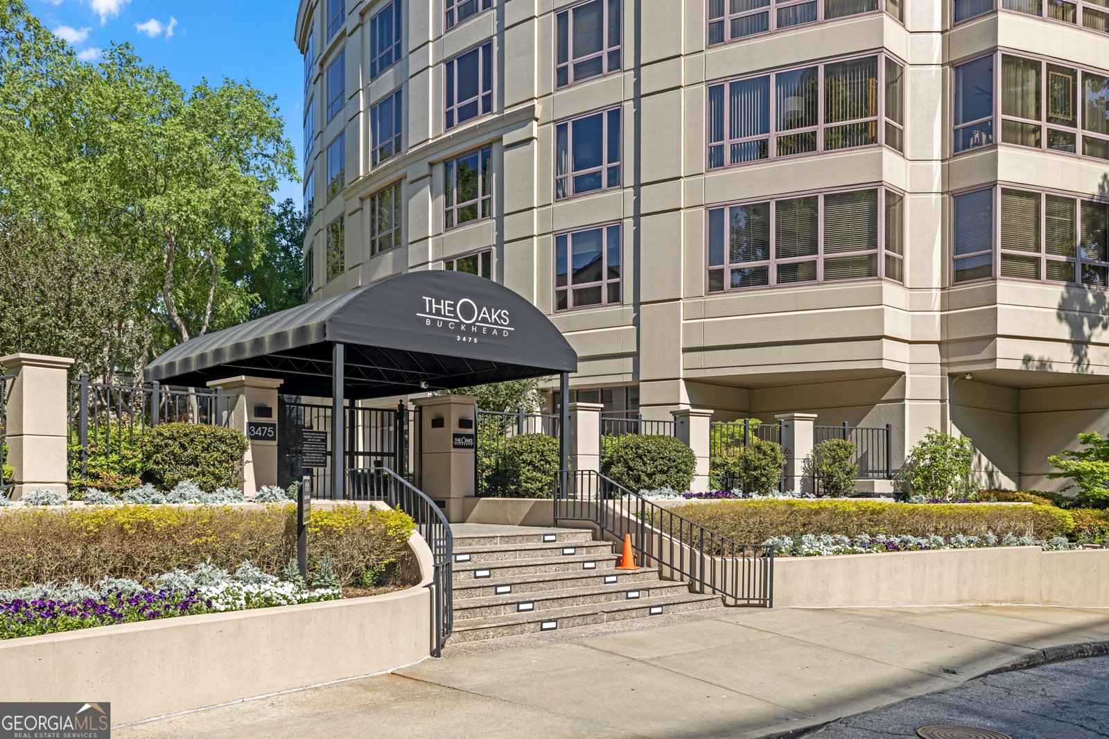 3475 Oak Valley Road Atlanta - 1