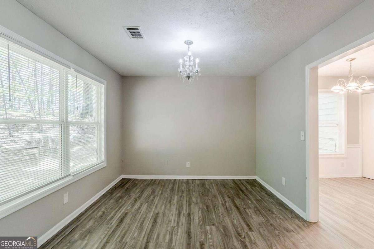 1665 Dunbarton Drive Lithonia - 4
