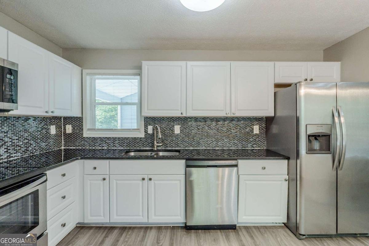 1665 Dunbarton Drive Lithonia - 8