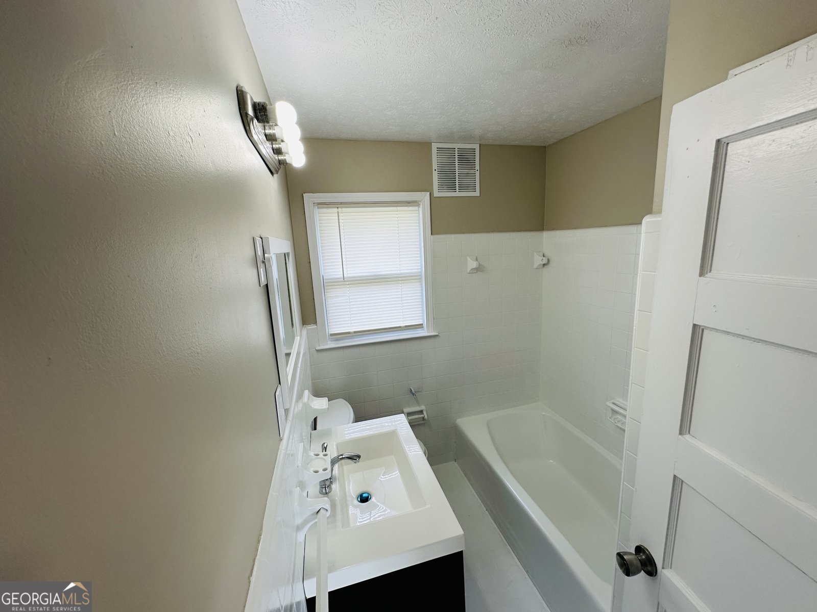 1277 4th Avenue Auburn - 9