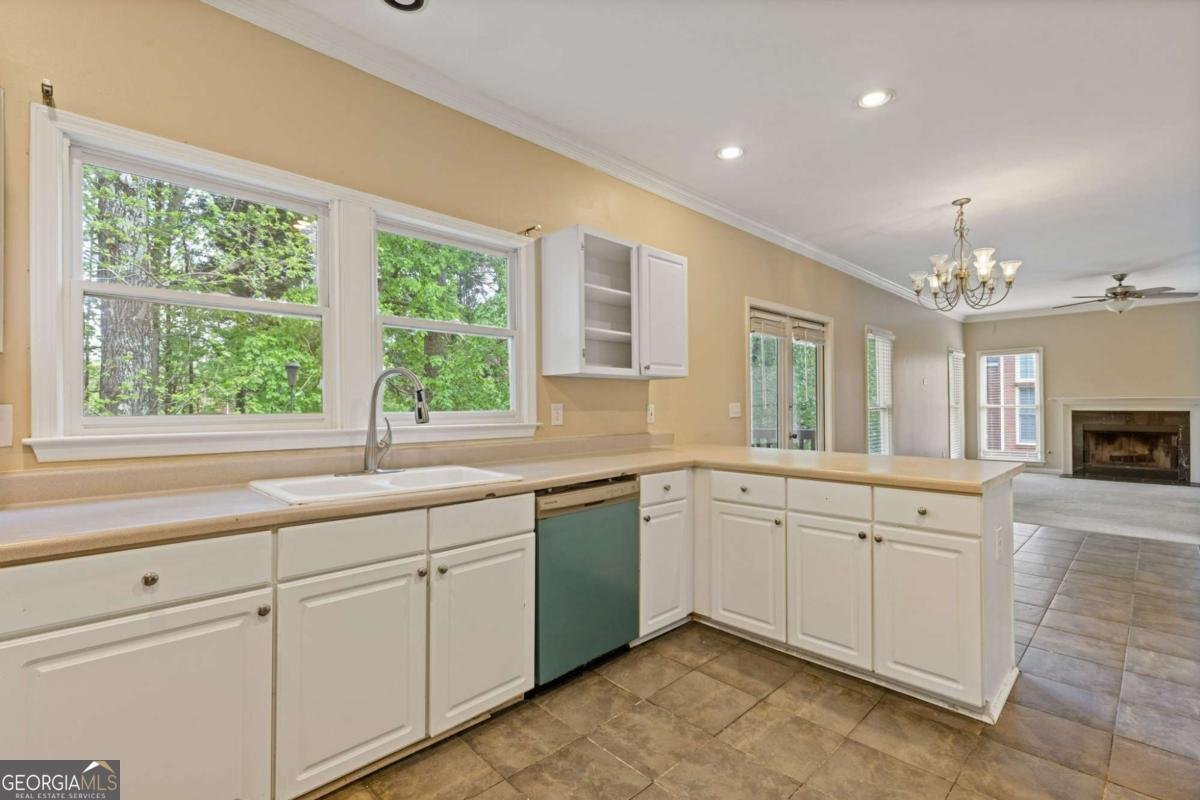 861 Southland Pass Stone Mountain - 13