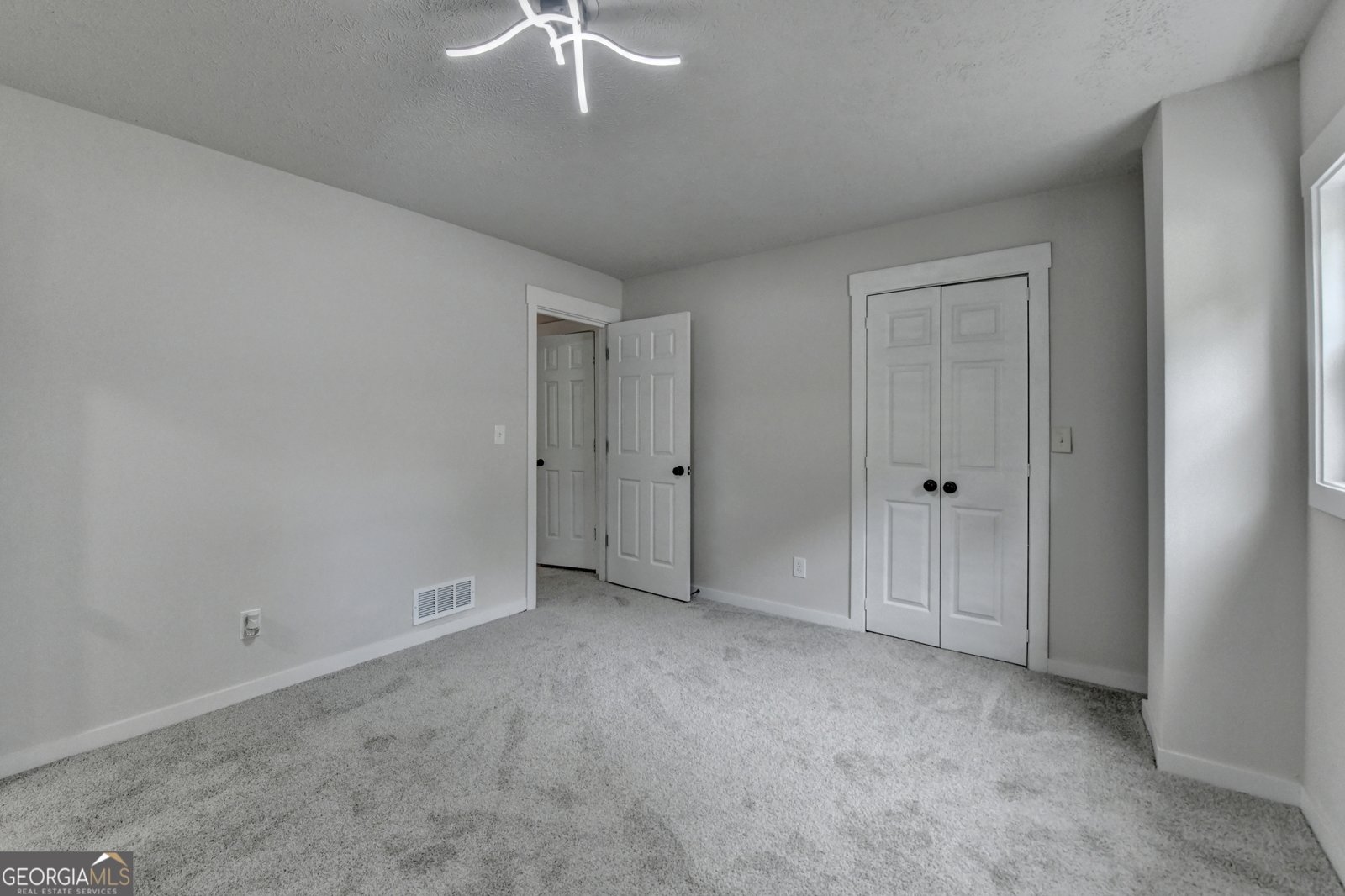 226 Sandra Drive Lilburn - 36