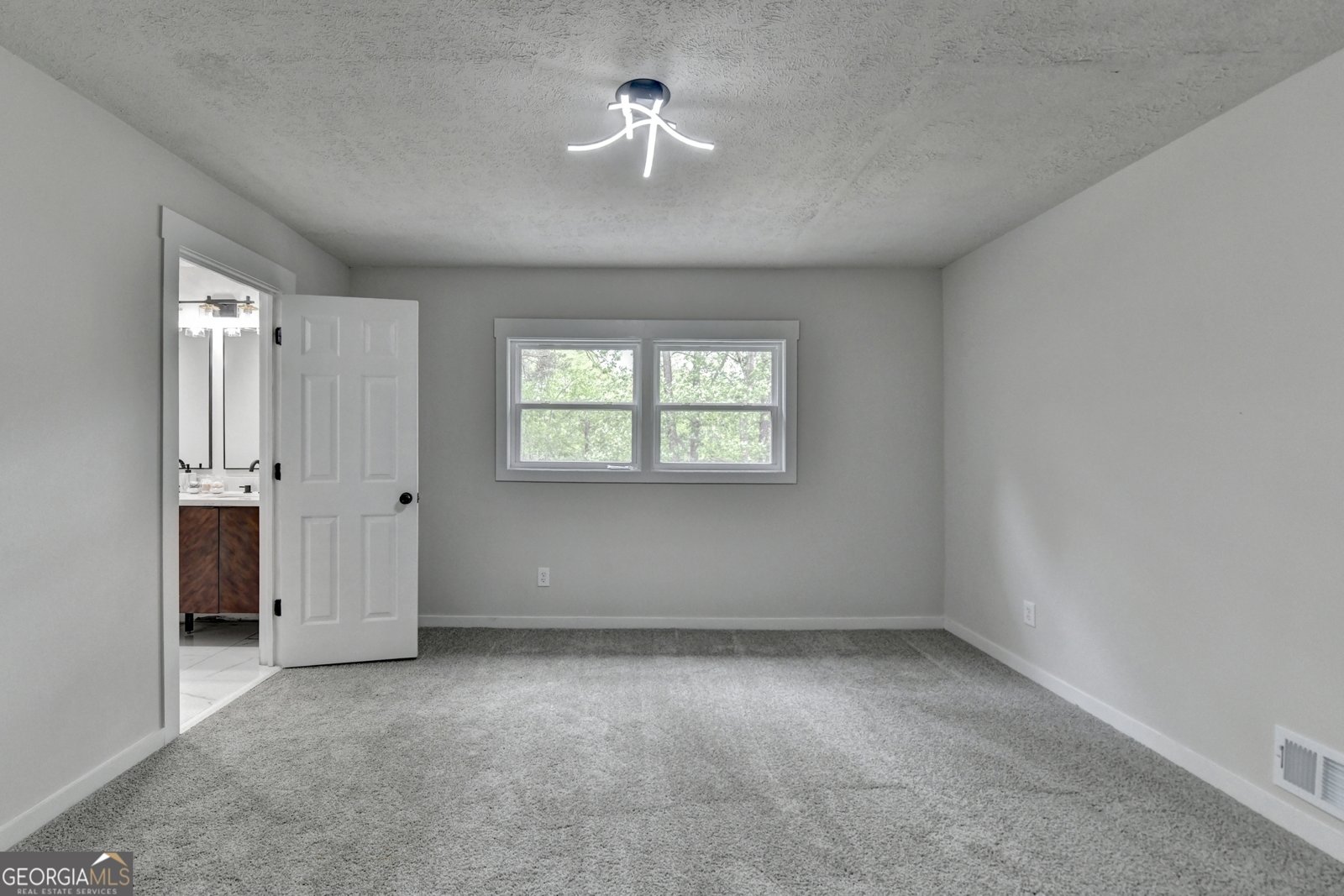 226 Sandra Drive Lilburn - 38