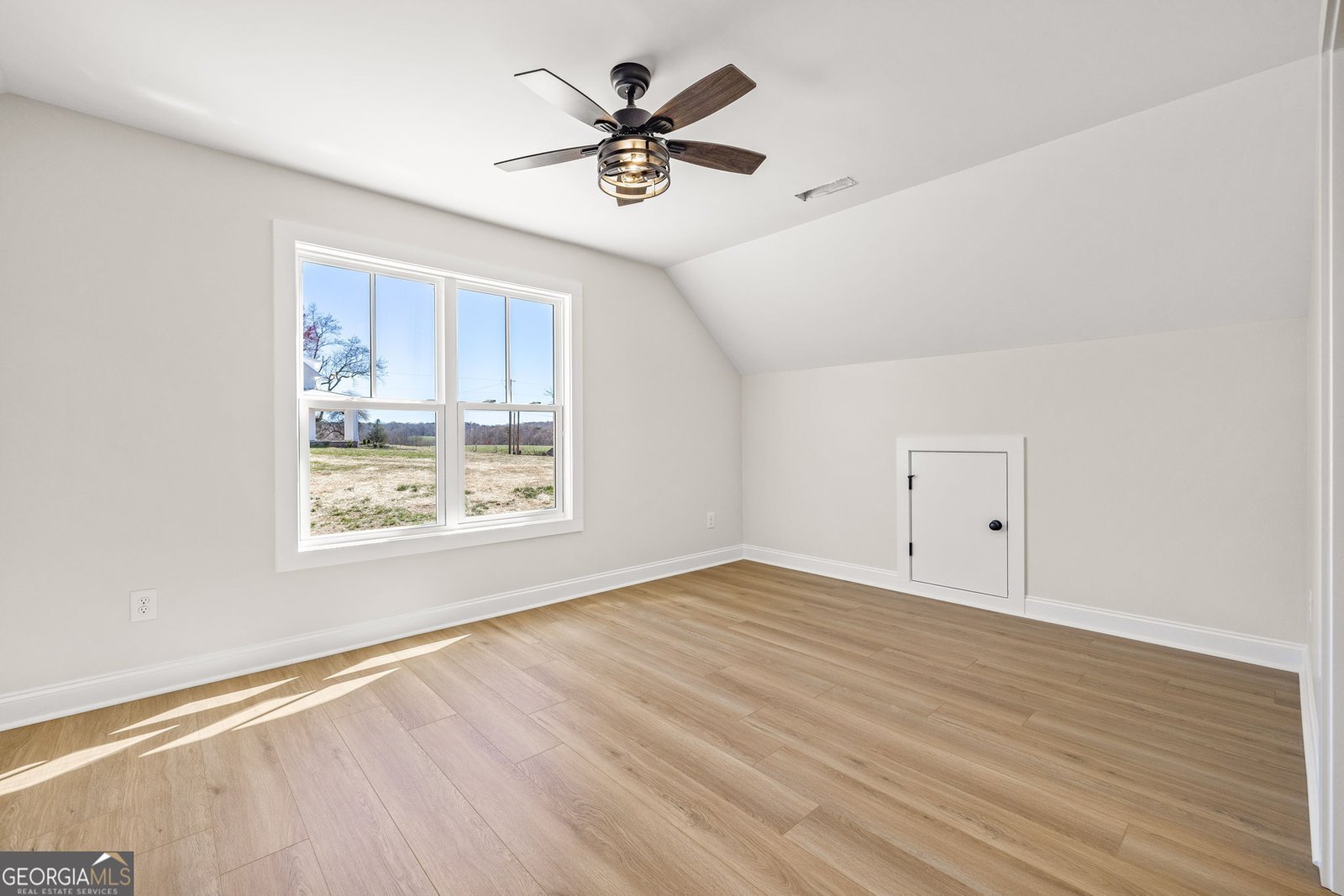 409 Roper Drive Clarkesville - 22