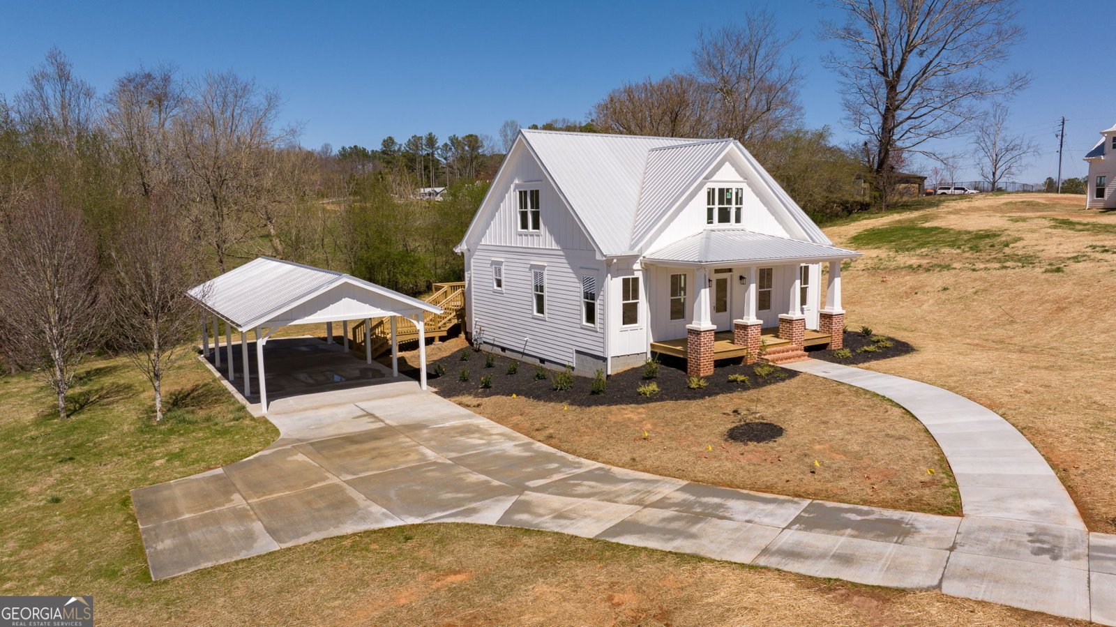 409 Roper Drive Clarkesville - 28