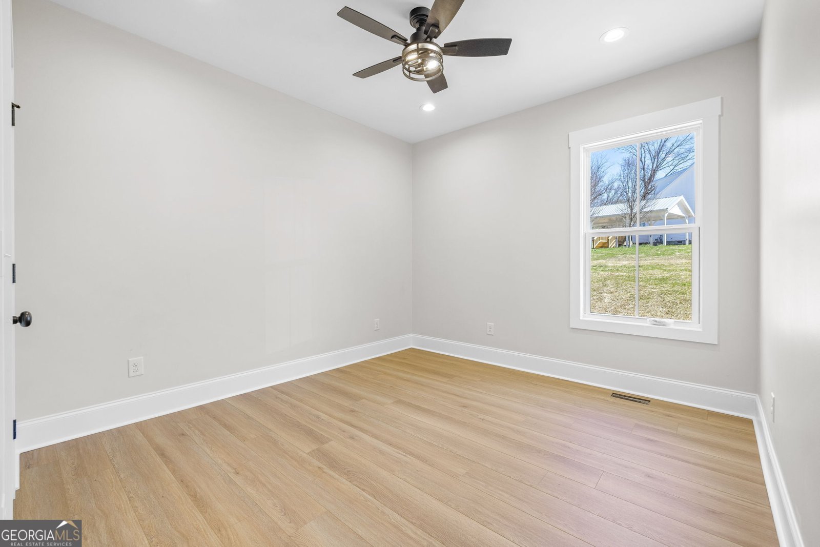 405 Roper Drive Clarkesville - 11
