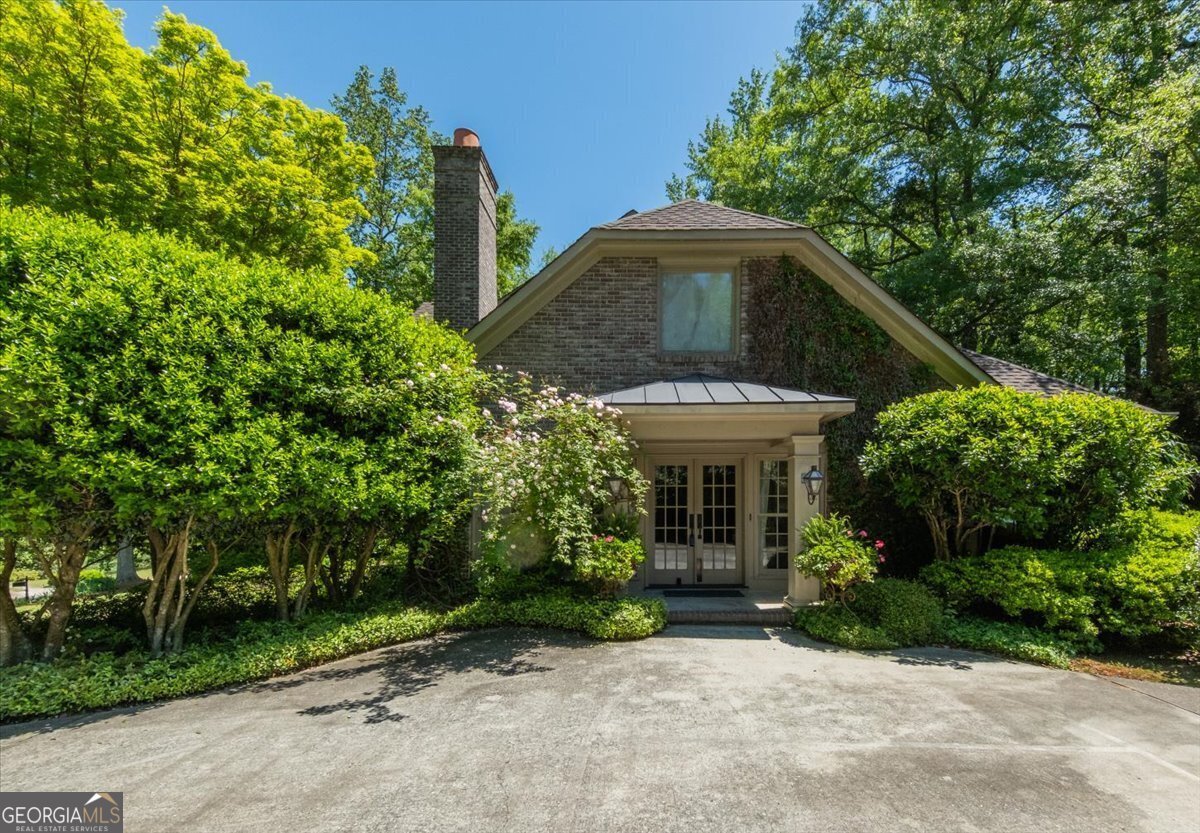 684 Richmond Hill Court Macon - 4