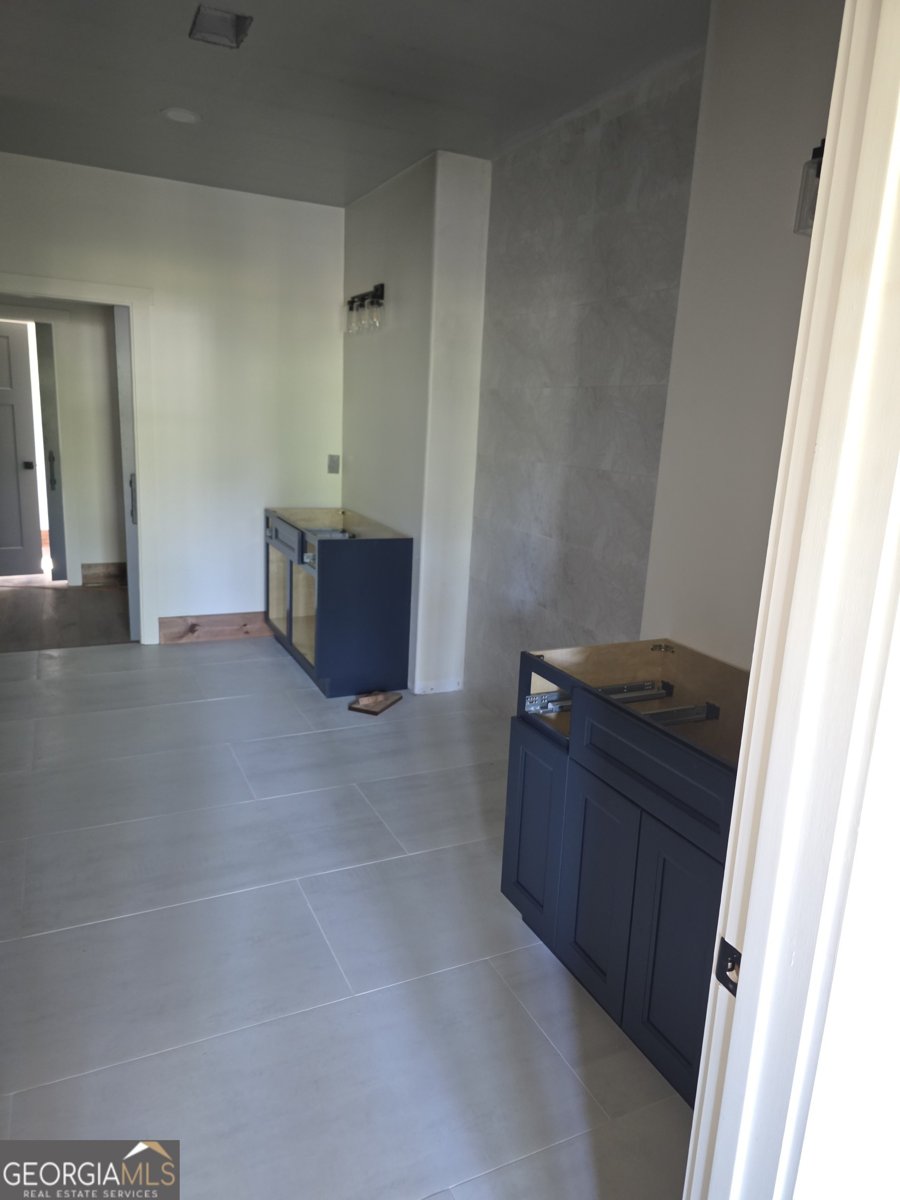 211 Lake Chase Drive Griffin - 11
