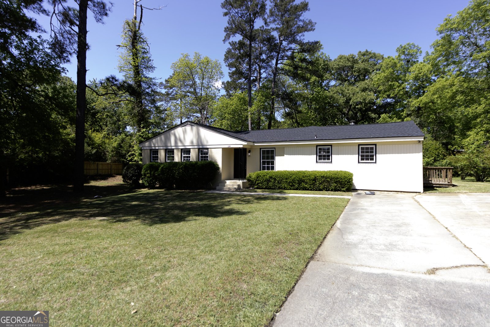 102 Stanley Terrace Warner Robins - 1