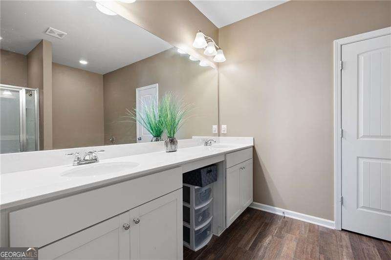 438 Crescent Woode Drive Dallas - 16