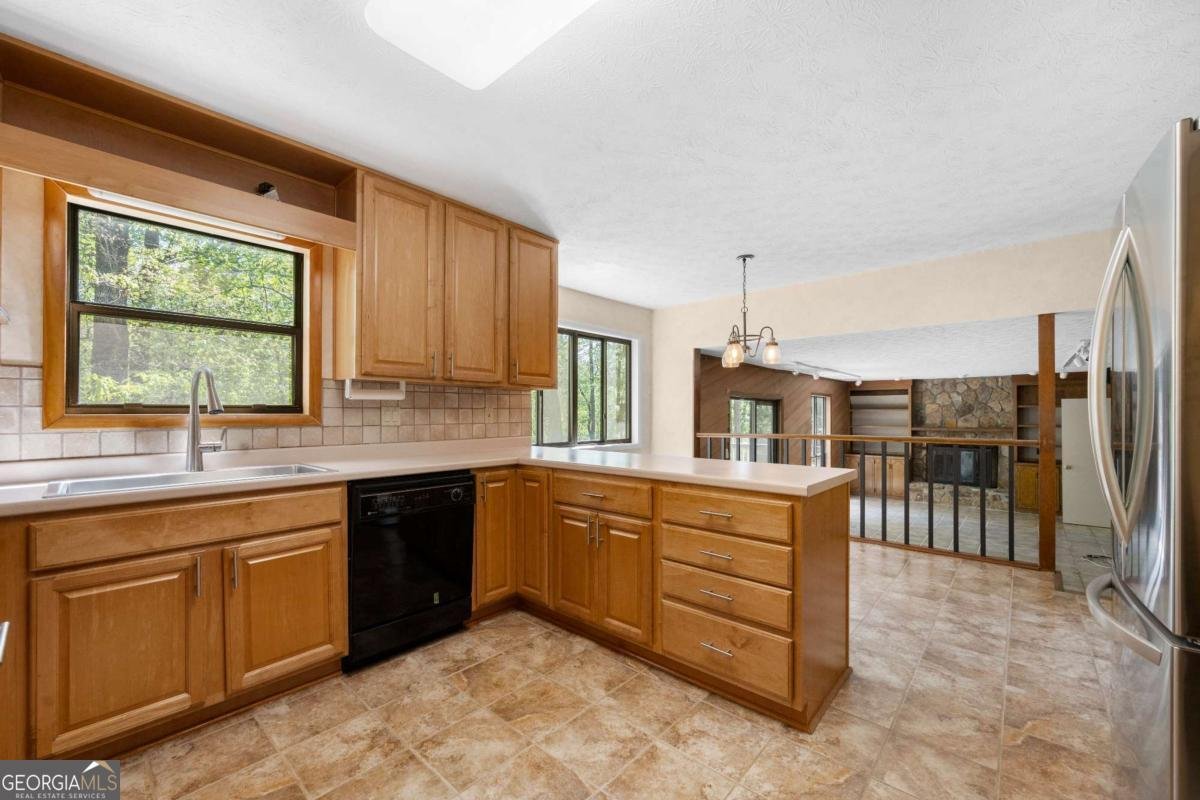 2235 Six Branches Drive Roswell - 11