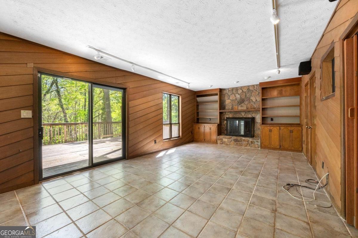 2235 Six Branches Drive Roswell - 28