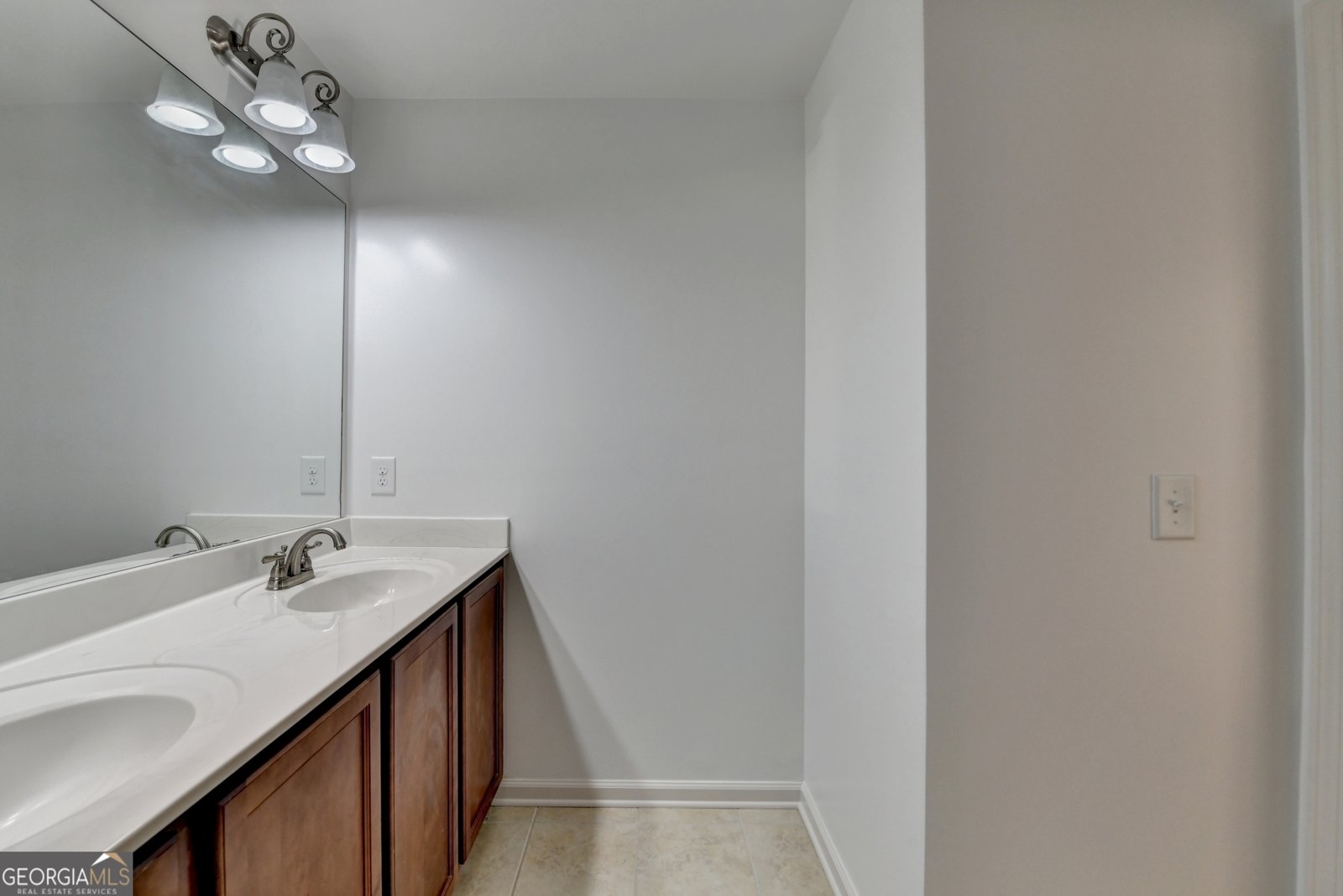 2272 Misty Brook Court Buford - 40