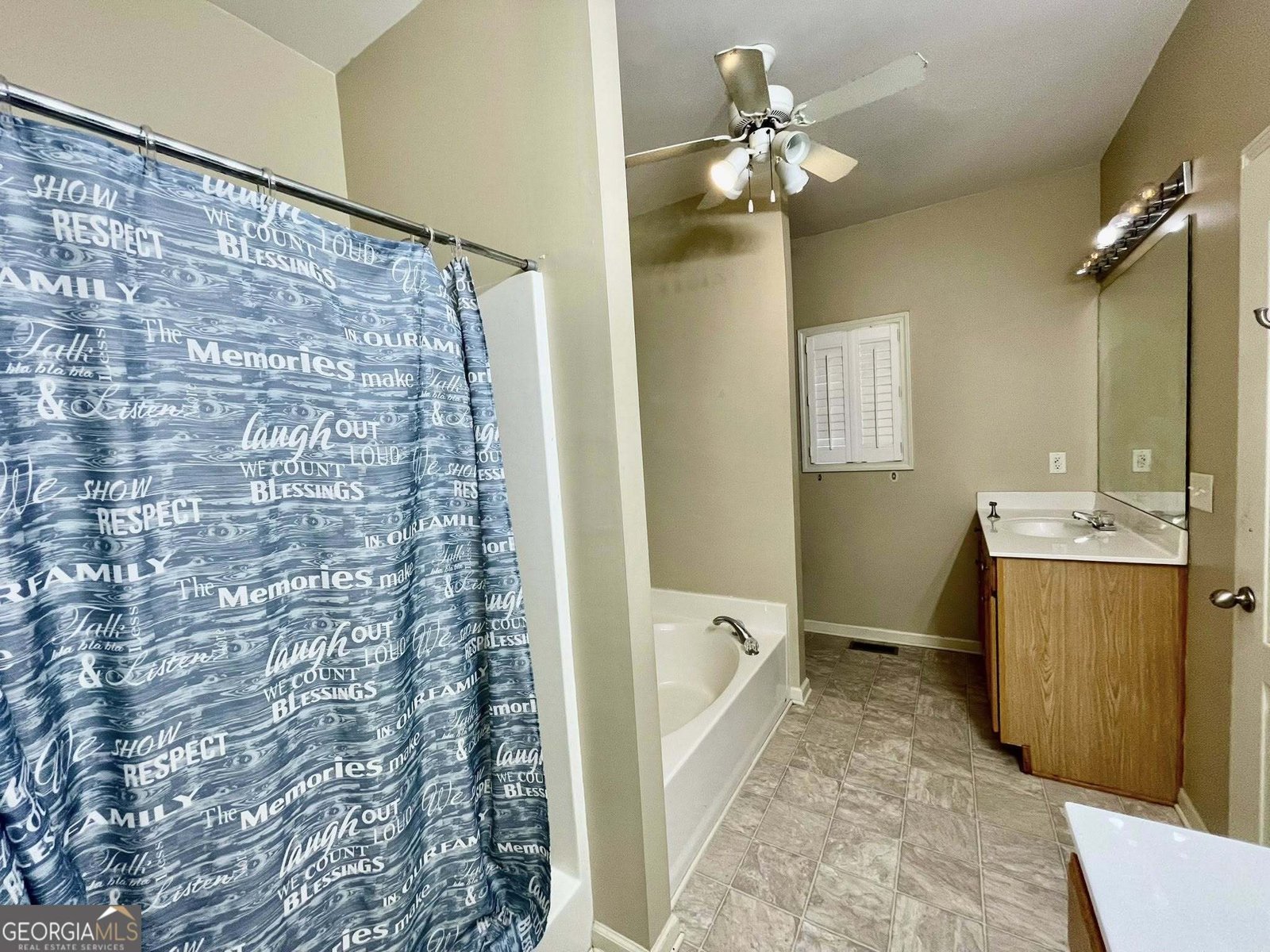 25 Derby Drive Hiram - 52