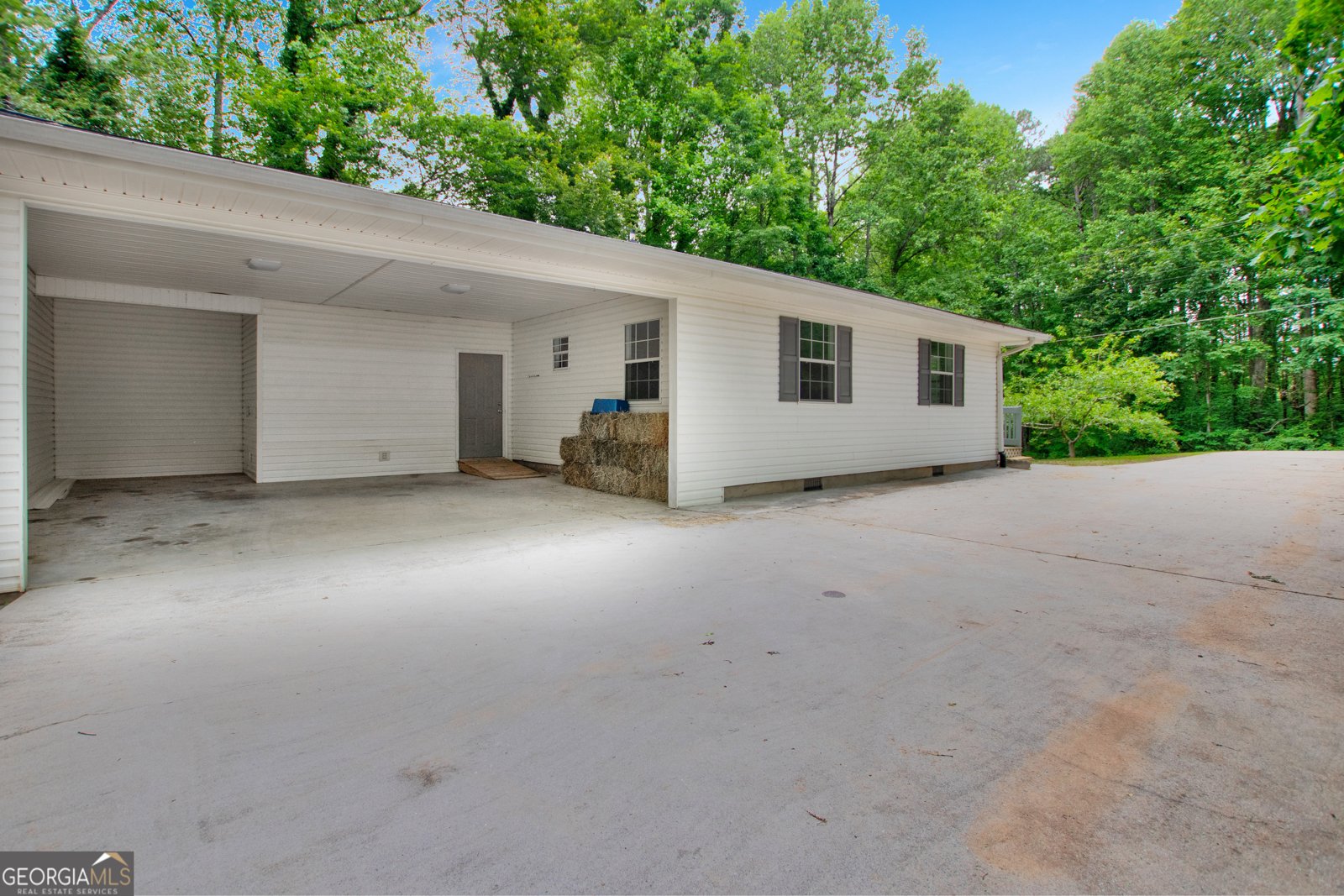 201 Oakdale Drive Cornelia - 39