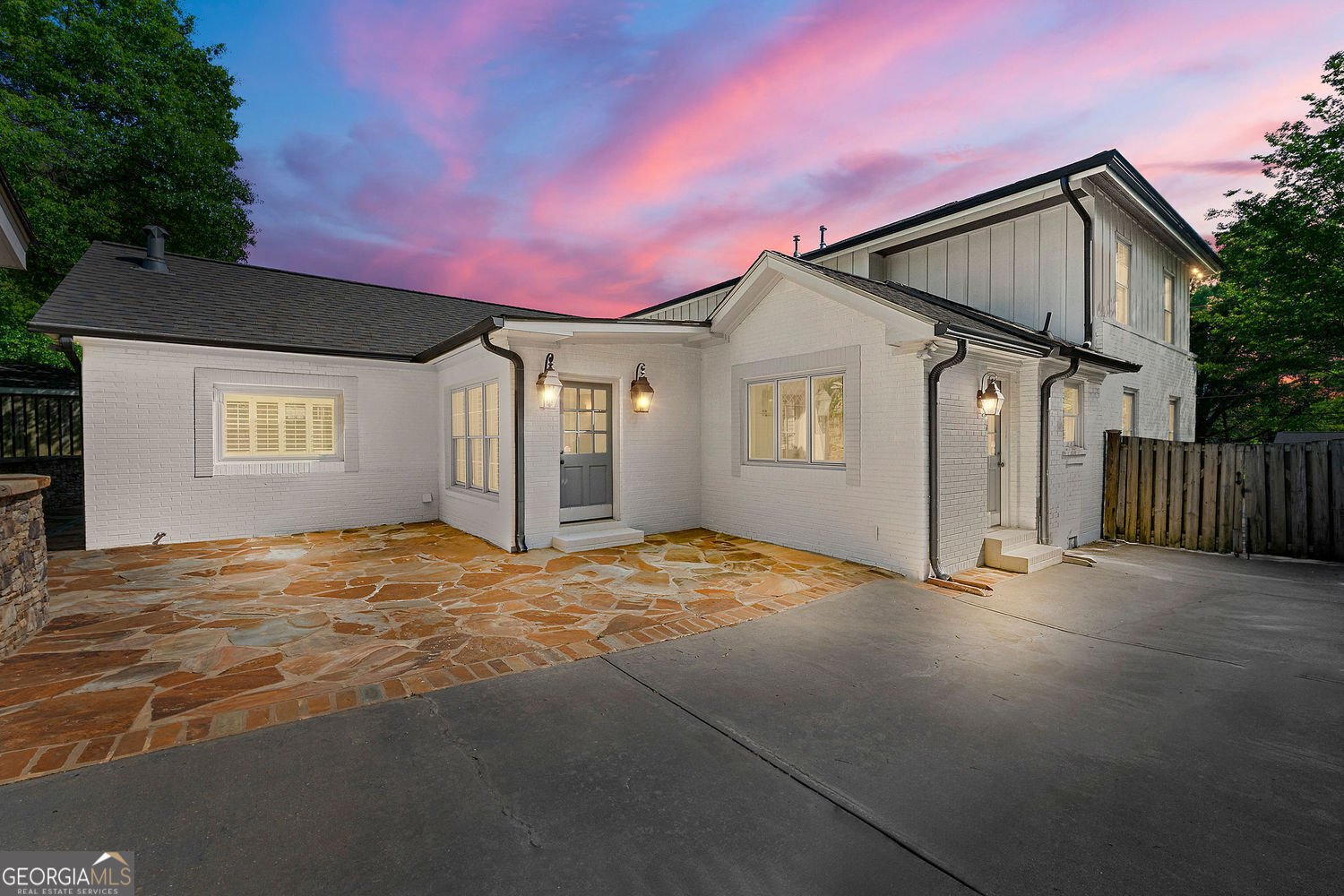 218 Midvale Drive Atlanta - 2