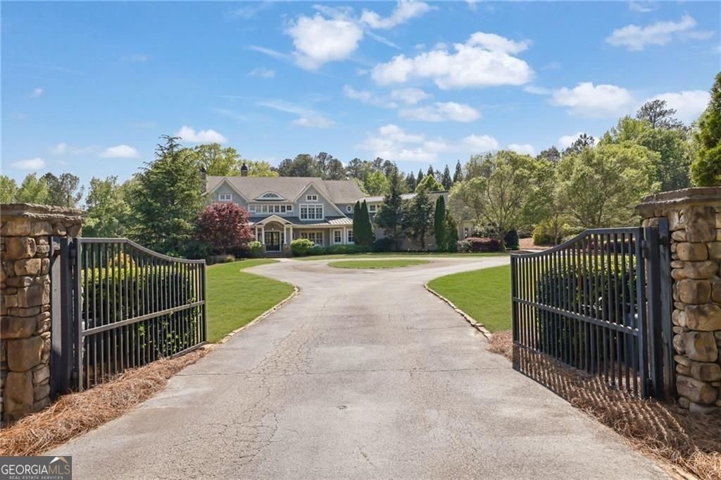690 Ebenezer Road Milton - 1