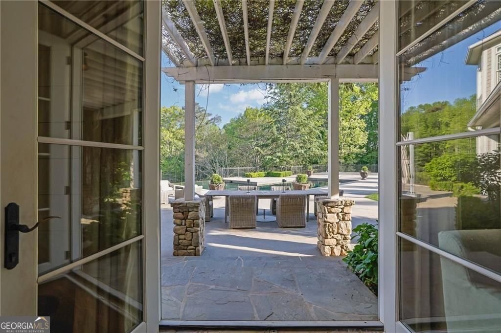 690 Ebenezer Road Milton - 94