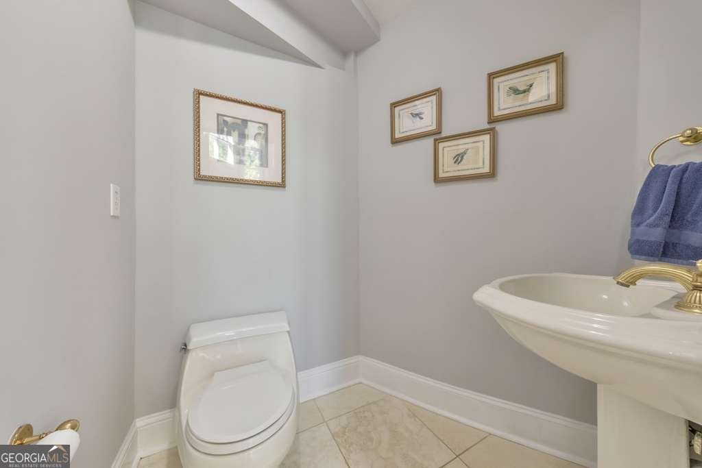 500 Floyd Road Calhoun - 37