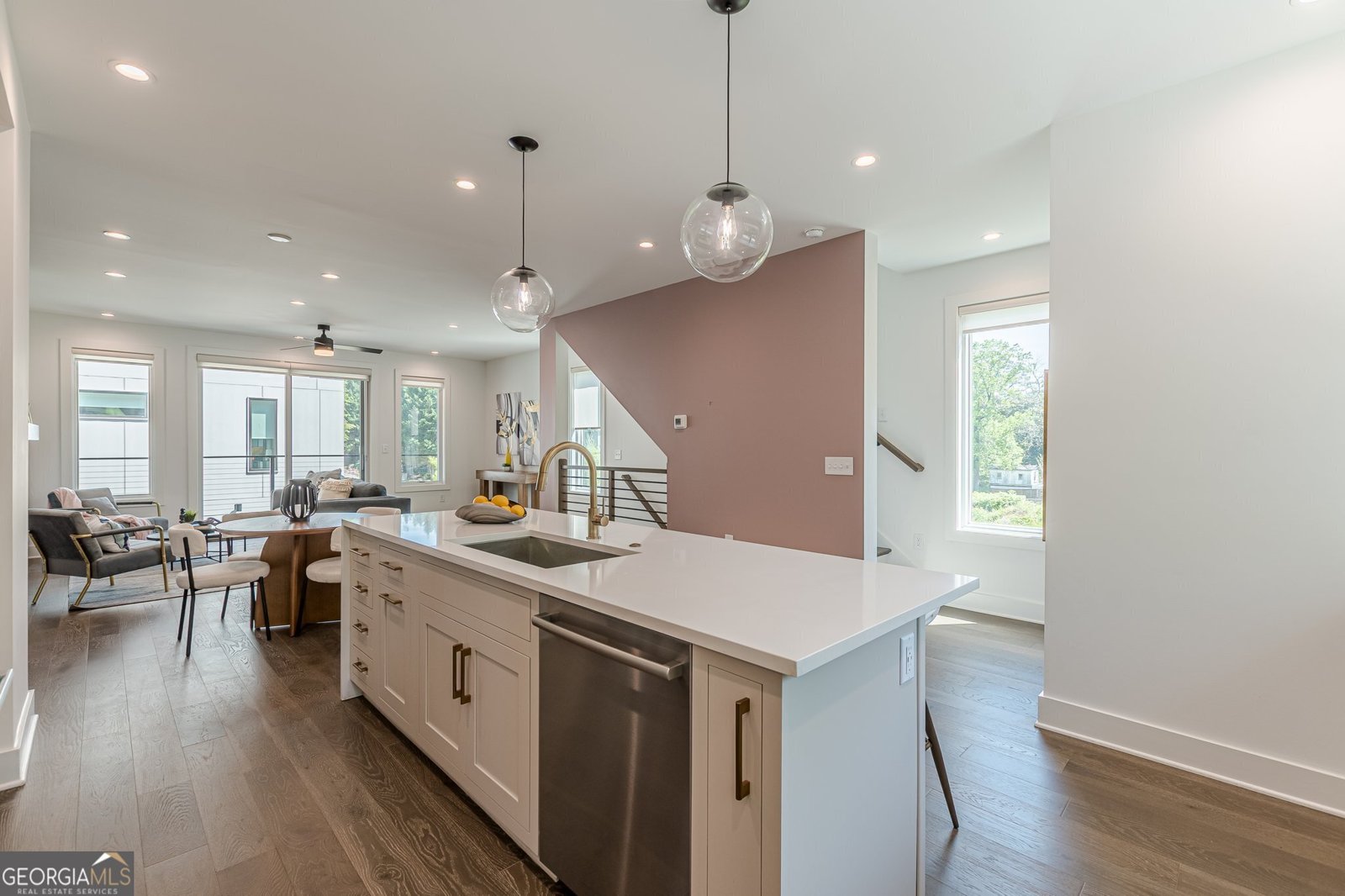 1300 MEMORIAL Drive Atlanta - 23