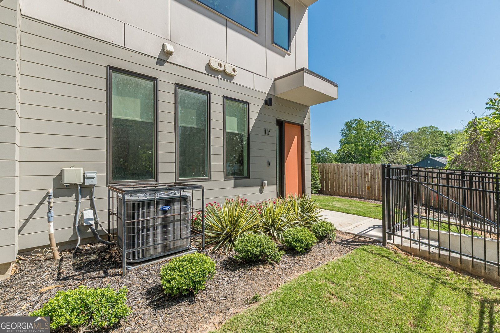 1300 MEMORIAL Drive Atlanta - 3