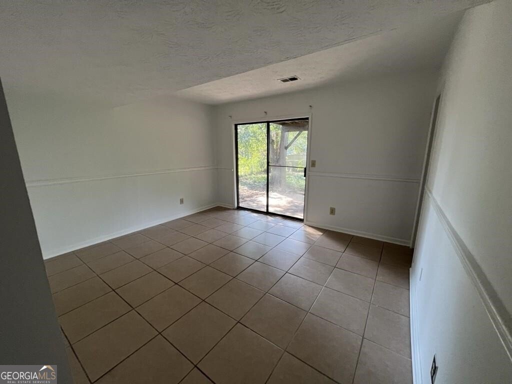981 Dundee Drive Lilburn - 6