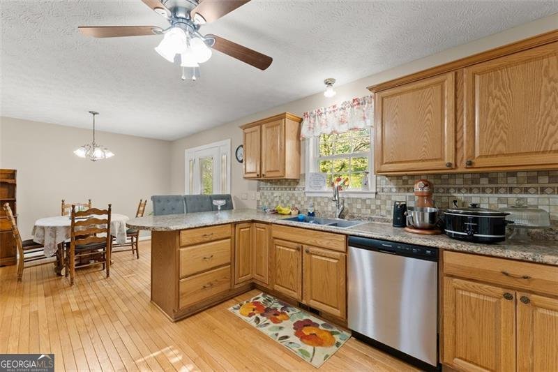 4974 Weaver Road Gainesville - 22