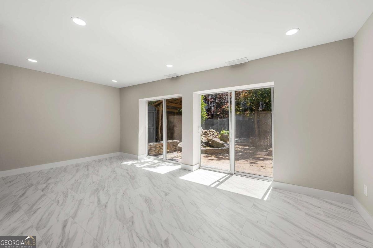 1009 Riverbend Club Drive Atlanta - 11