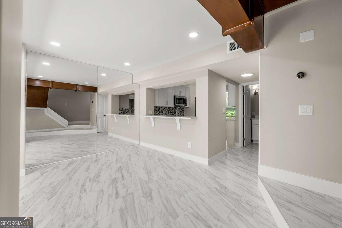 1009 Riverbend Club Drive Atlanta - 3